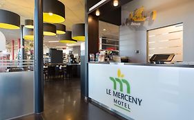 Le Merceny Motel